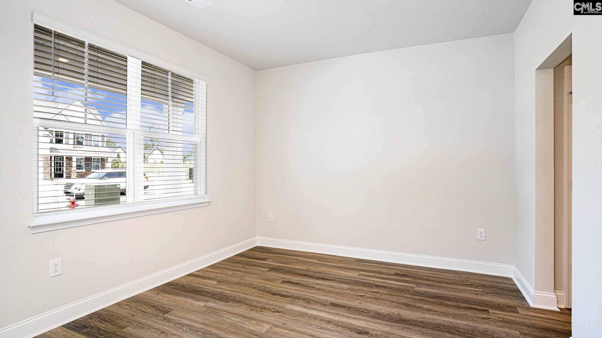 Image 2: Dining area