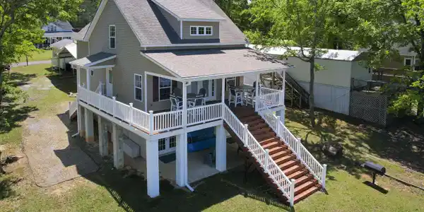 240 Saluda Waters Point