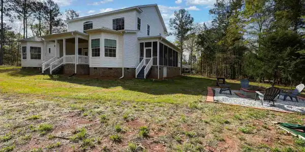 Image 2: Screened porch.
