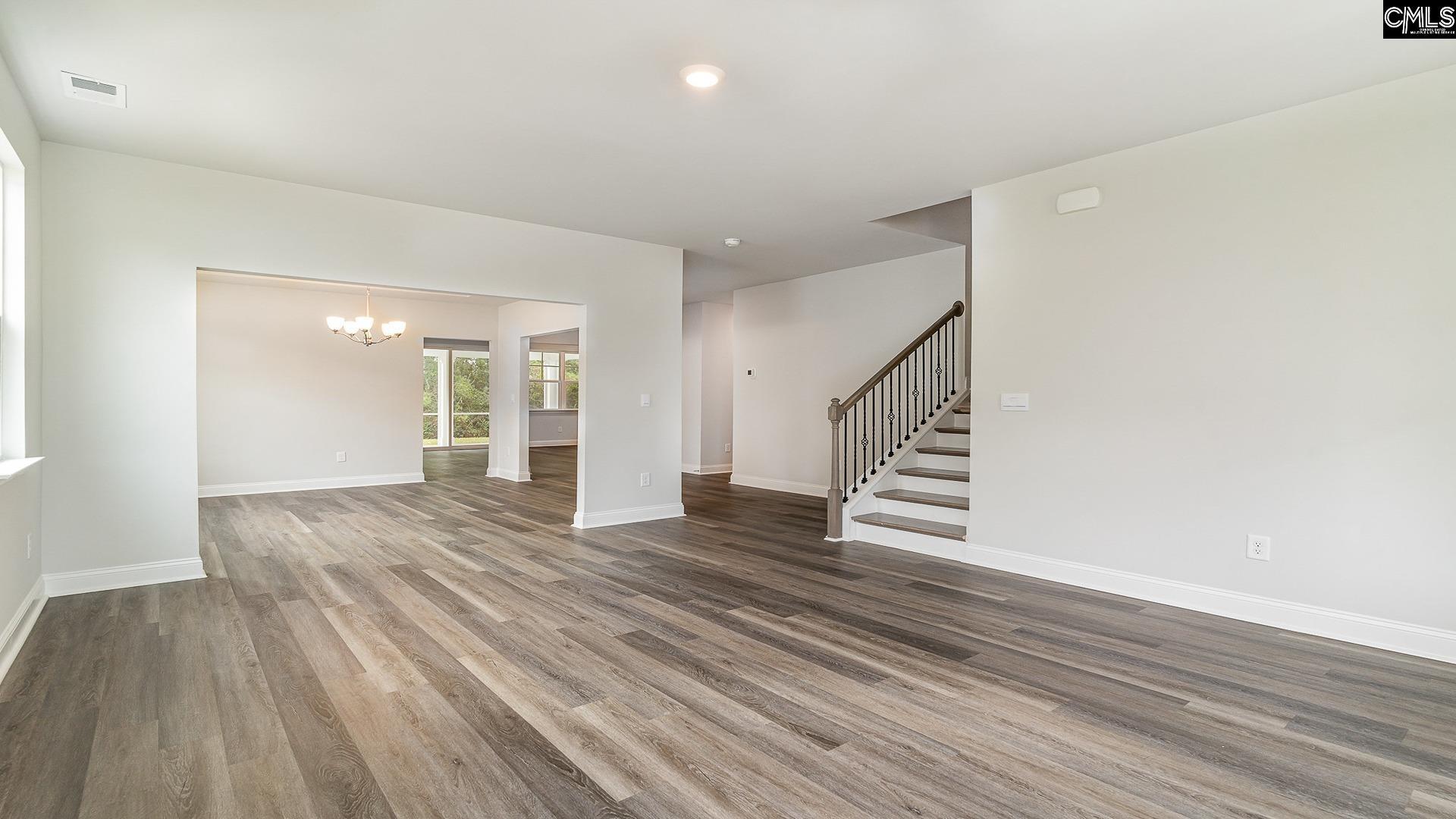 Image 2: Living area