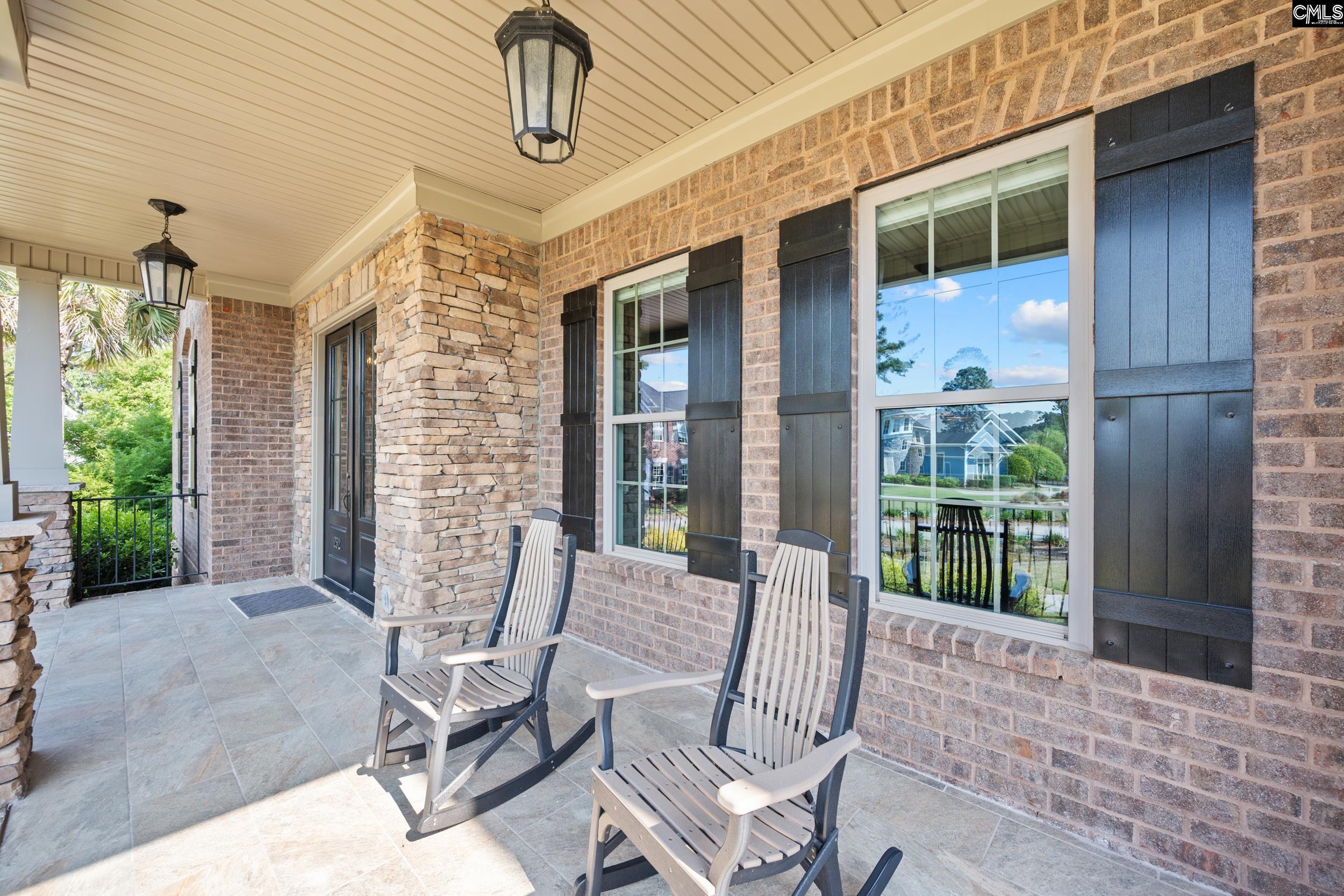 Image 3: Covered Front Porch