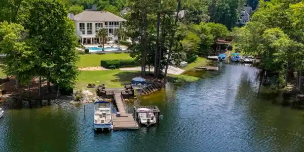 520 Sail Point Way