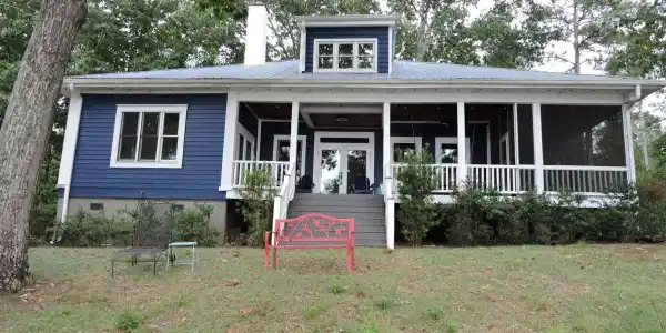 181 Saluda Bluff Rd