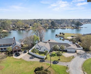 120 Blackburn Road W