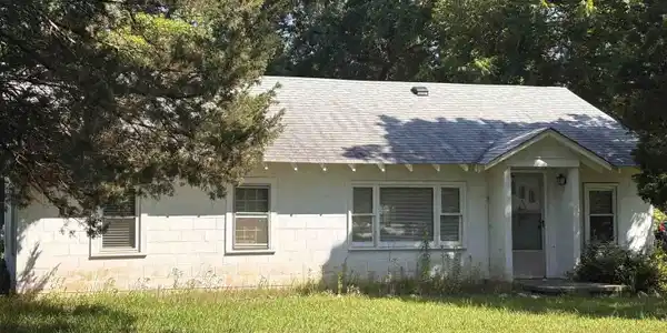 1806 Beechcreek Road