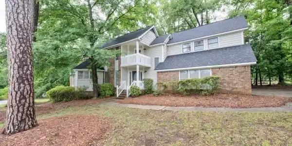 101 Oak Trace Court