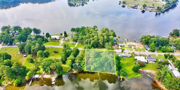 1175 Tailers Trail