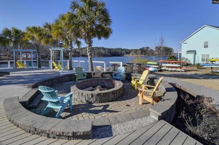 305 Cabana Way