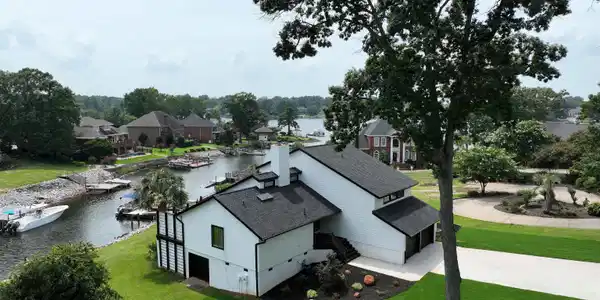 308 Mooring Lane