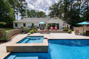 6030 Lakeshore Drive