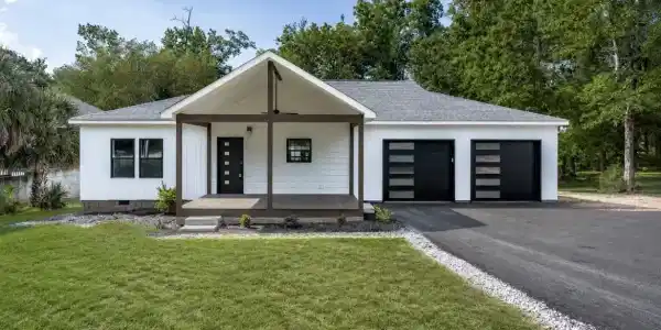 1111 Seagull Lane