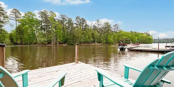 110 Creekside Drive