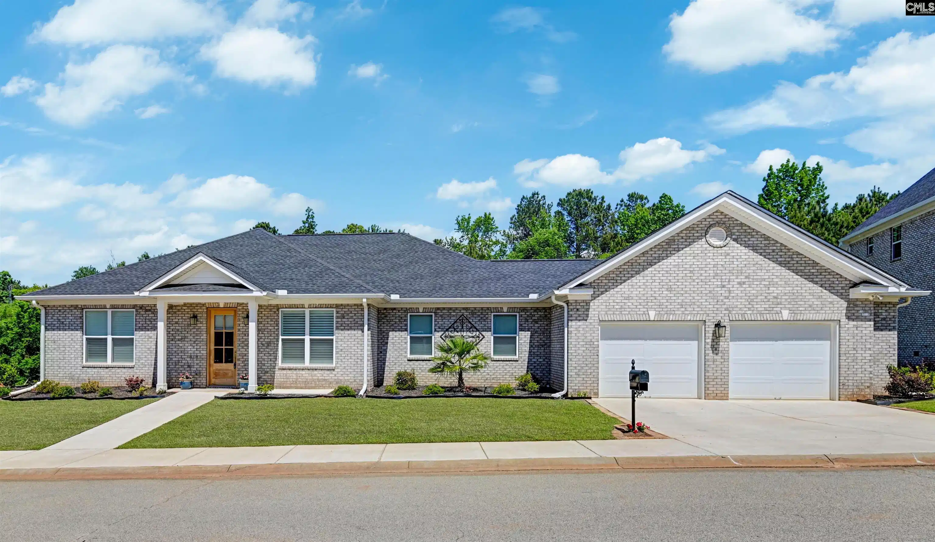 Image 0: BEAUTIFUL, MOVE-IN READY HOME!