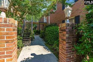 5516 Lakeshore Drive E-307
