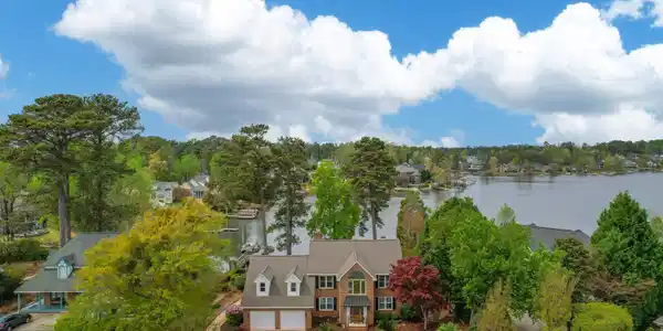 219 Lake Vista Drive