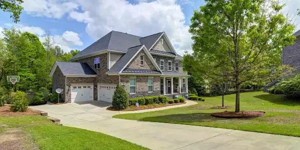 111 Fairmount Court