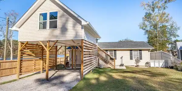 1048 Shellcracker Drive