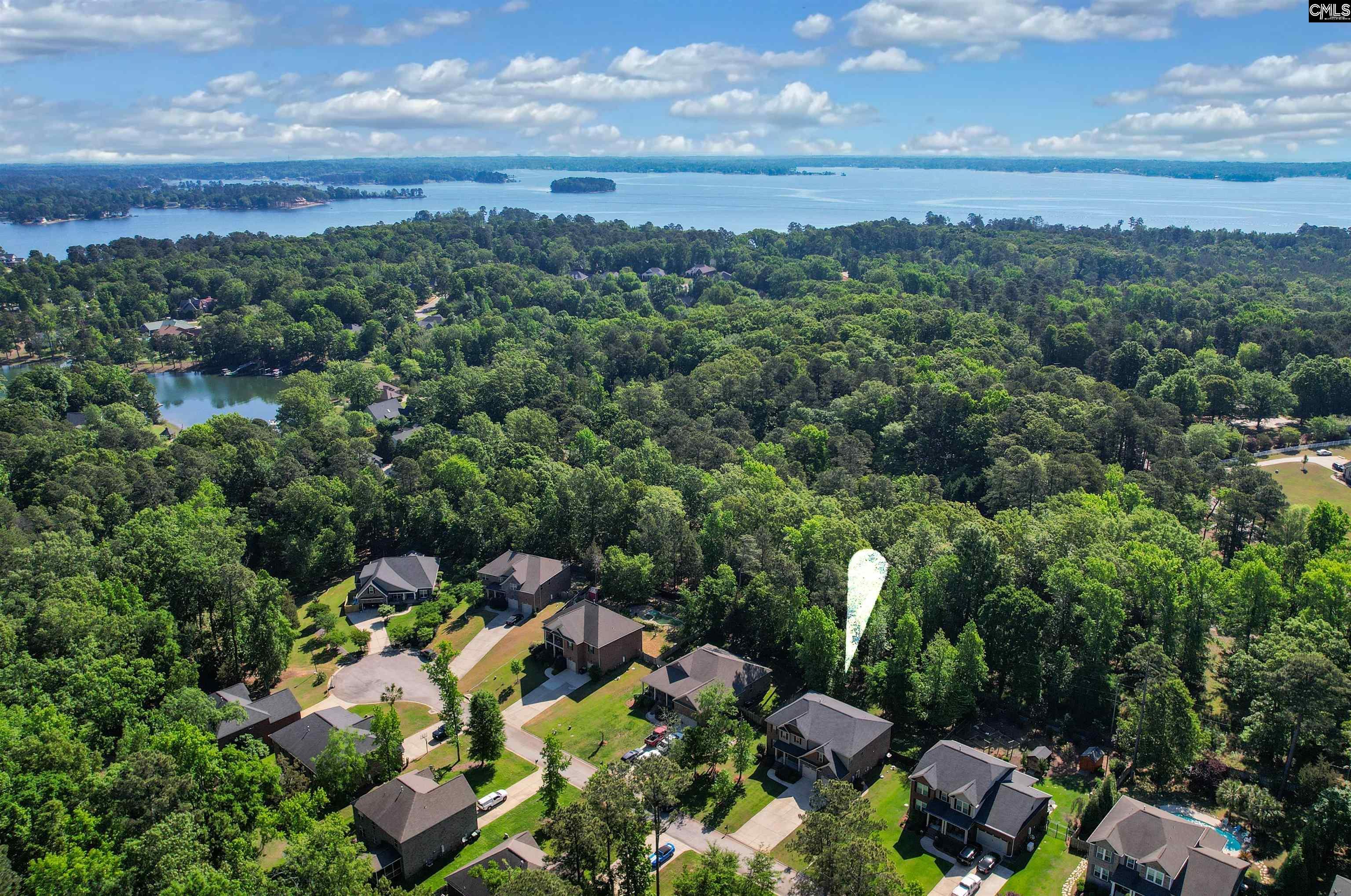 Image 2: Only Handful On Homes In Neighborhood