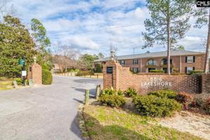 5516 Lakeshore Drive 504