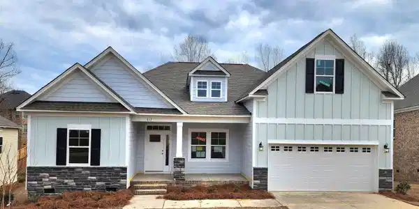 412 Lombard Way