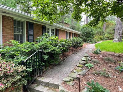 6048 WoodVine