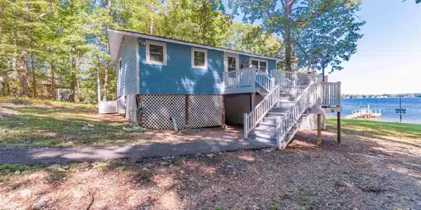 435 Vanway Point