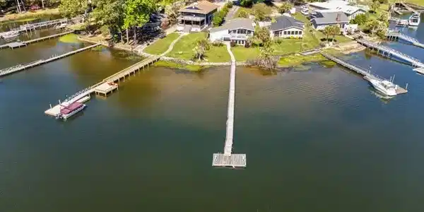 21 Circle Drive