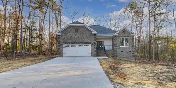 112 Pembrook Lane