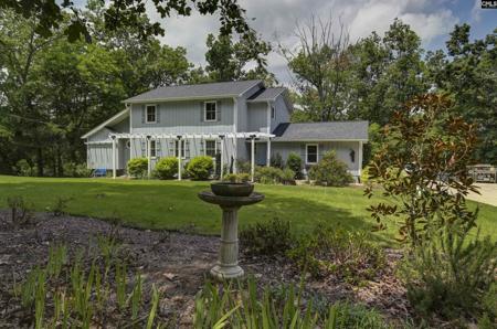 1736 Lake Road