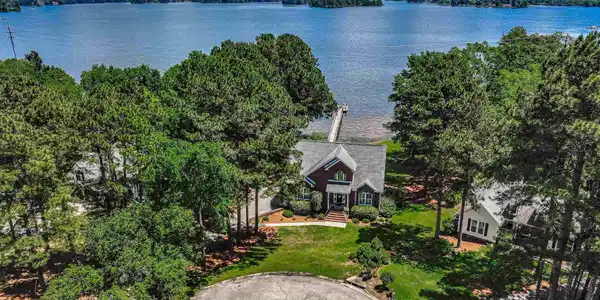 709 Harborview Court