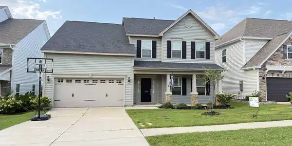 1324 Tamarind Lane