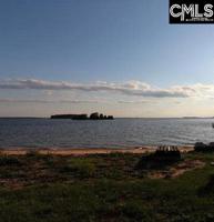 332 Lakeside View Circle