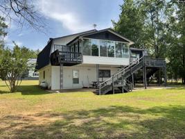 483 Dutchman Lane