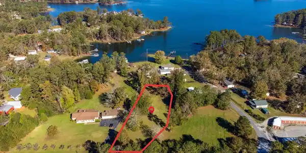 368 Hanging Oak Drive