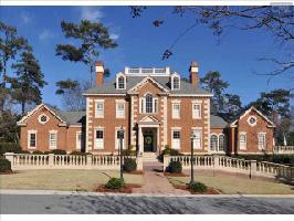 9 COUNTRY CLUB Court