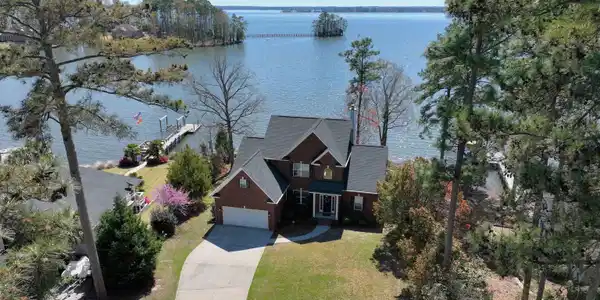 1169 Hilton Point Road