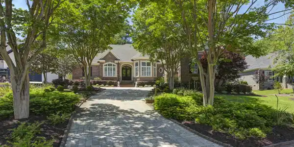 838 Shore View Drive
