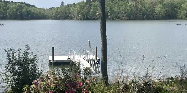 575 Lakeview Road