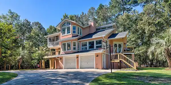 1102 Wonder Drive