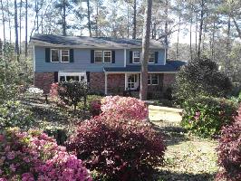 21 LAKECREST Drive