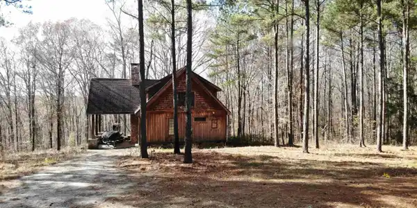 620 Ridgeview Lane