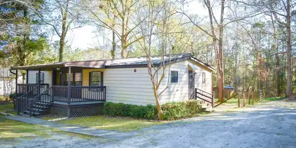 120 Hunter Drive