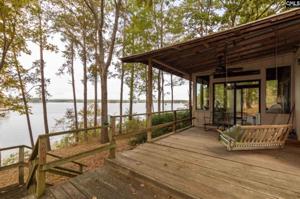 2606 Lake Road