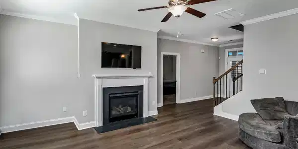 Image 2: COZY FIREPLACE!