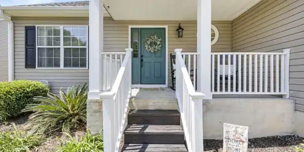 7 Stoney Pointe Drive