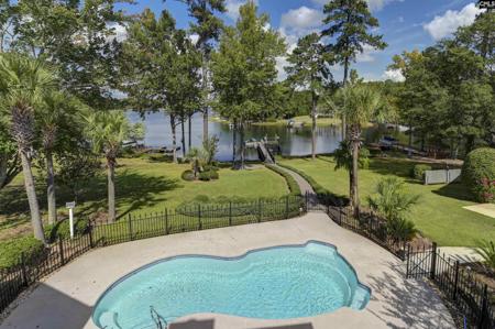 108 Beechcreek Court