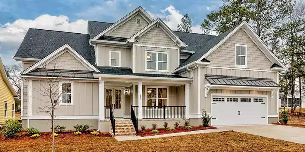 908 Salisbury Court