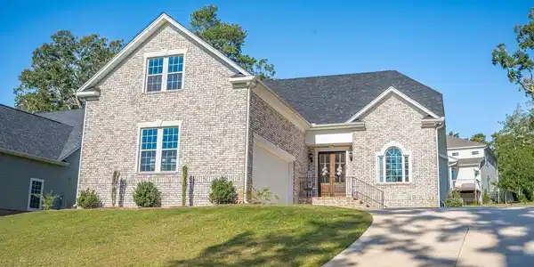 201 Edgewood Drive