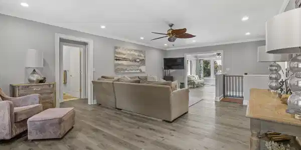 Image 2: Living Room