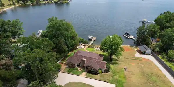 422 Cove View Point